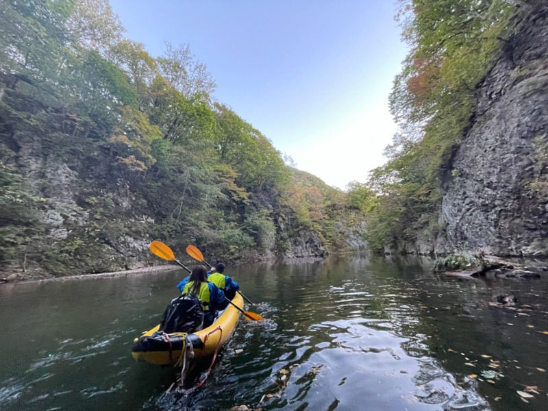 Hokkaido, Sapporo, Jozankei: Gently cruising while enjoying the scenery ~Relaxing Canoe Tour~ (with bonfire & roasted marshmallows) - Good reasons to book, and reasons to pause