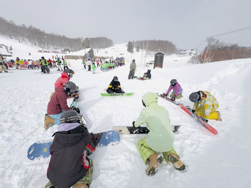 Hokkaido Sapporo Teine Ski Resort | One-Day Skiing/Snowboarding Tour, Chinese Instruction (Includes Shuttle Bus, Ski Equipment, Chinese Ski Instructor) - What the price includes, and where value depends on the plan