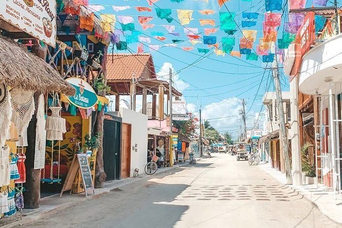 Holbox, all its beauty in 1 day (round trip, lunch and guided visit included) - FAQ