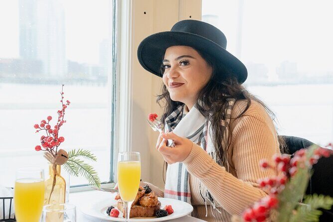Holiday Brunch with Cocoa Cruise in New York City - FAQ