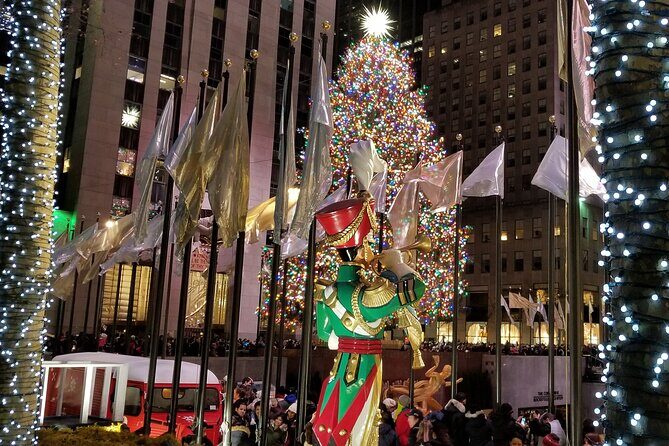 Holiday Lights Extravaganza Walking Tour - The Sum Up: Is This Tour Right for You?