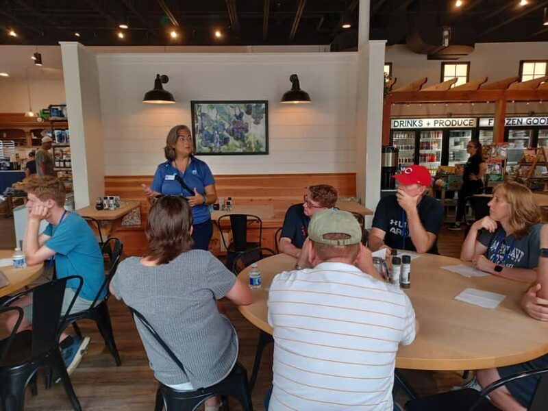 Holland, MI: Downtown Walking Tour with Food Tastings - Key Points