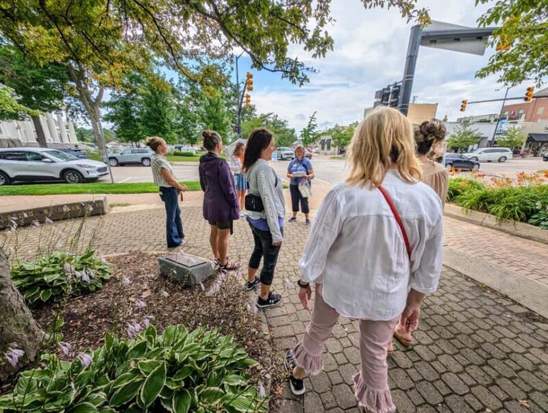 Holland, MI: Walking Tour with Hope College and Parks - Key Points