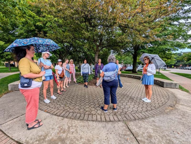 Holland, MI: Walking Tour with Hope College and Parks - A Detailed Look at the Tour Experience