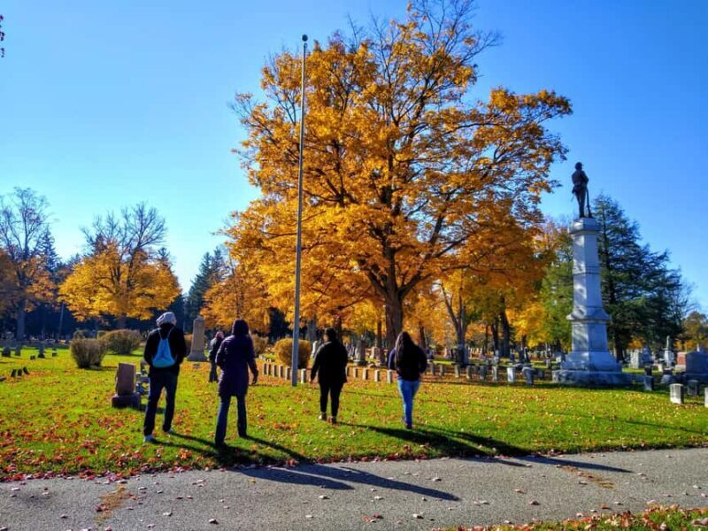 Holland: Pilgrim Home Cemetery Walking History Tour - Discover the Heart of Holland, Michigan, with the Pilgrim Home Cemetery Walking History Tour