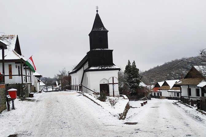 HOLLÓK UNESCO World Heritage site + Eger Castle Private guided tour - FAQs