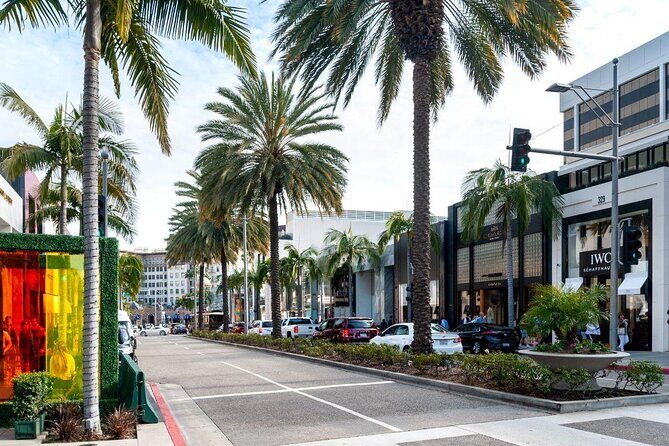 Hollywood and Beverly Hills Tour - Transportation and Group Size