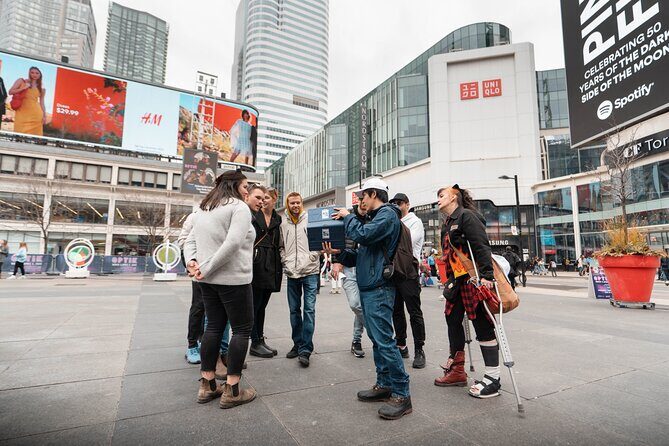 Hollywood Experience Tour in Toronto: Private Tour - In-Depth Look at Each Stop