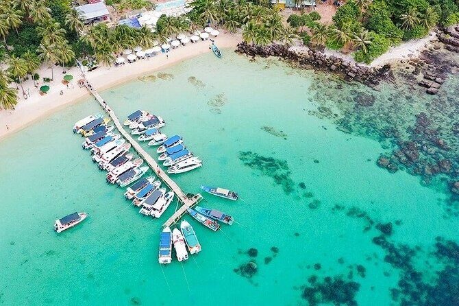 Hon Thom cable car & 4-island hopping trip in Phu Quoc Island - The Experience on the Water and in the Air