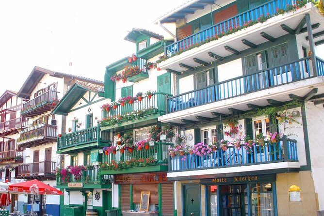 Hondarribia, San Juan & San Pedro from San Sebastian - Exploring the Details of the Tour