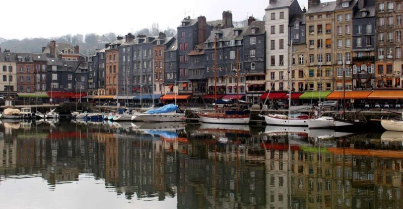 Honfleur Private Guided Walking Tour - The Historical Highlights: From Medieval Times to Modern Days