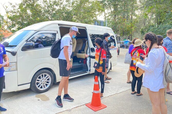 Hong Island Sunset Tour with Buffet Dinner & Night Snorkeling - Who Should Consider This Tour?