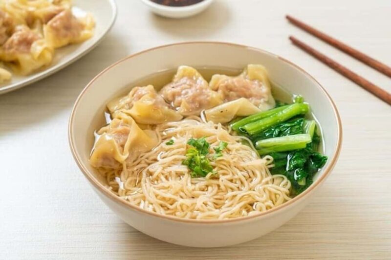 Hong Kong : Best Street Food Tour With A Local Guide - Hong Kong: Best Street Food Tour With A Local Guide