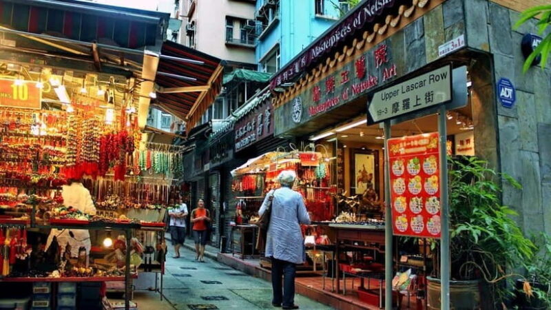 Hong Kong Day Tour: Priority Peak Tram, City Walk & Dim Sum - FAQs
