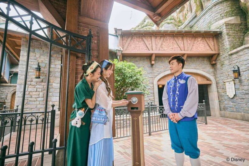 Hong Kong Disneyland: Disney Premier Access - Is This Pass Worth the Price?