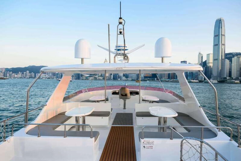 Hong Kong: Victoria Harbour Evening Cruise with Drinks - An In-Depth Look at the Hong Kong Victoria Harbour Cruise