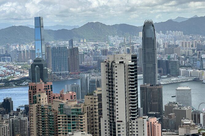 Hong Kong's Top 2 sites: Private Victoria Peak & Big Buddha Tour - Seamless Journey to the Big Buddha and Ngong Ping