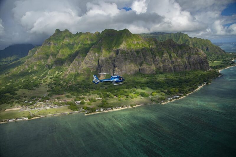 Honolulu: Blue Skies of Oahu Helicopter Tour - In-Depth Review of the Blue Skies of Oahu Helicopter Tour