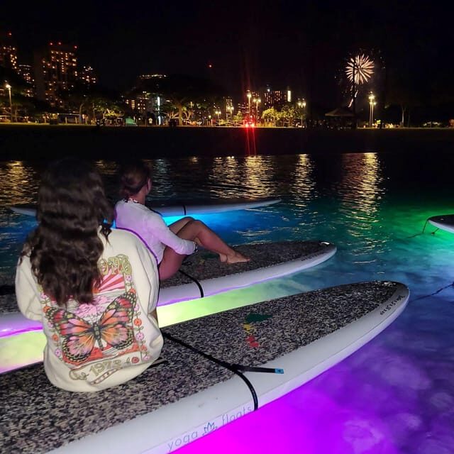 Honolulu: Fireworks Glow and Flow Yoga Class - Key Points