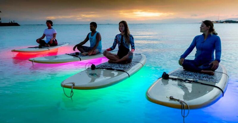 Honolulu: Night SUP Yoga Class - Key Points