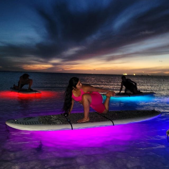 Honolulu: Night SUP Yoga Class - The Experience in Detail