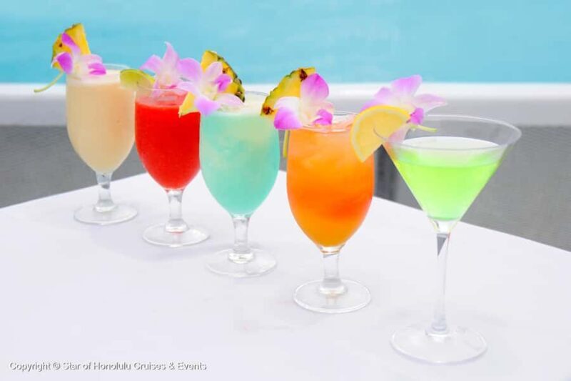 Honolulu: Sunset Cruise with Mai Tai and Snacks - Key Points