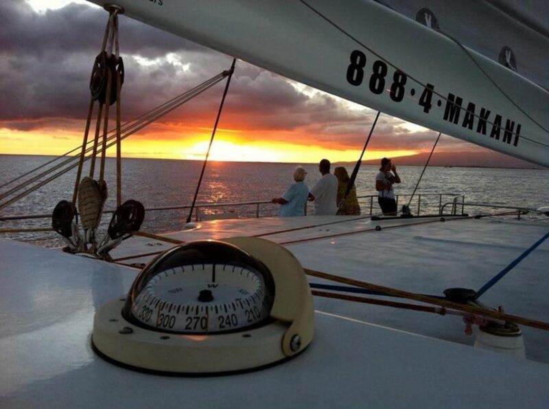 Honolulu Sunset Sail - A detailed look at the Honolulu Sunset Sail experience