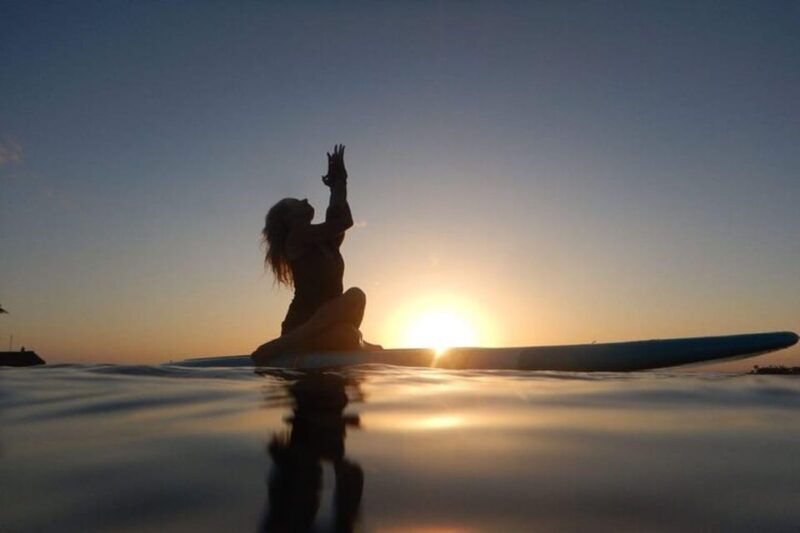Honolulu: Sunset SUP Yoga Class - Key Points