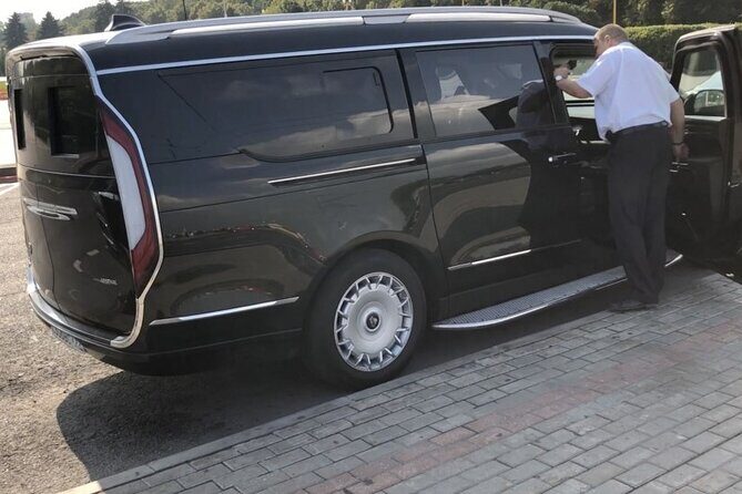 Honolulu / Waikiki to Honolulu Airport (HNL) - Departure Transfer - The Meet and Greet Experience