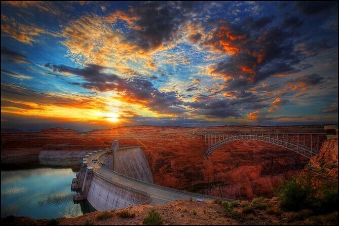 Hoover Dam Comedy Tour with Lunch and Comedy Club Tickets - FAQ