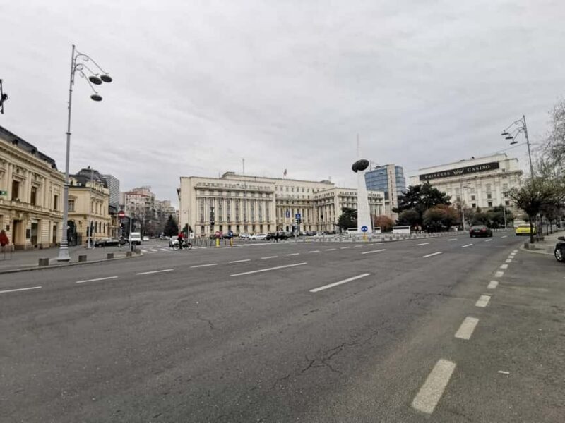 Hop-on Hop-off minibus Tour of Bucharest & Village Museum - Detailed Breakdown of the Itinerary