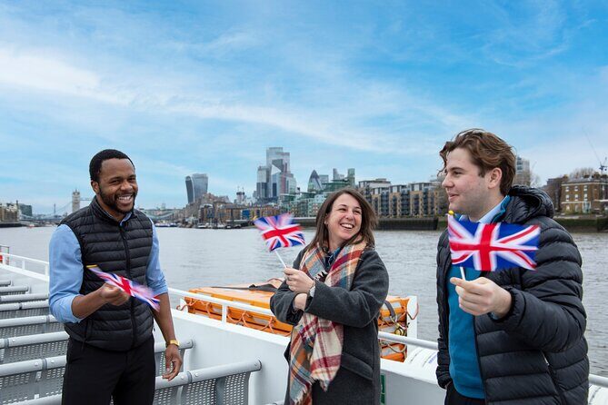 Hop-On Hop-Off Sightseeing River Cruise on the Thames - Exploring the Thames: A Closer Look