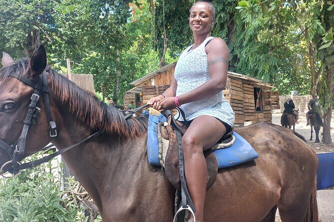 Horse Back Riding in Ocho Rios - Key Points