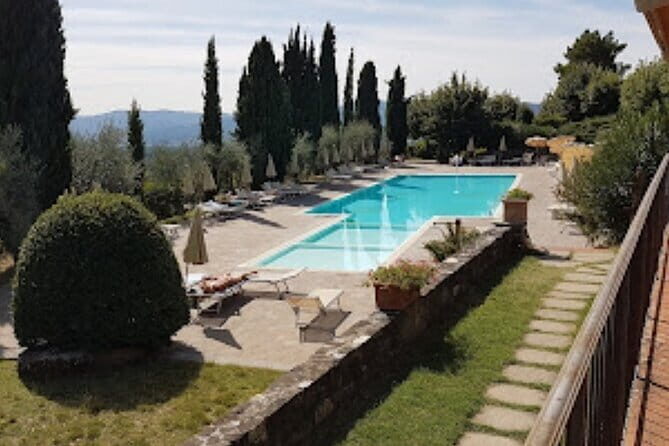 Horseback ride and Poolside Day chillout with Tuscan Lunch - Authenticity and Value