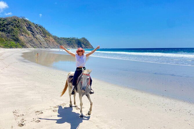 Horseback ride, picnic and swimming at Barigona beach - Key Points