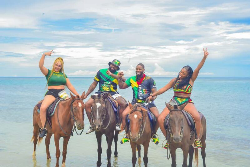 Horseback Riding and Dunn's River Falls Combo Tour - Key Points