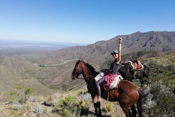 Horseback riding and roast in the mountains of Mendoza - Mendoza Horseback Riding and Mountain Roast Tour: A Genuine Argentine Experience