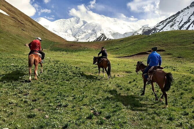 Horseback Riding in Alay Valley - Key Points