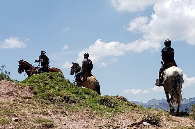 Horseback riding in Cusco to the Temple of the Moon - The Ride and Scenery: What Travelers Say