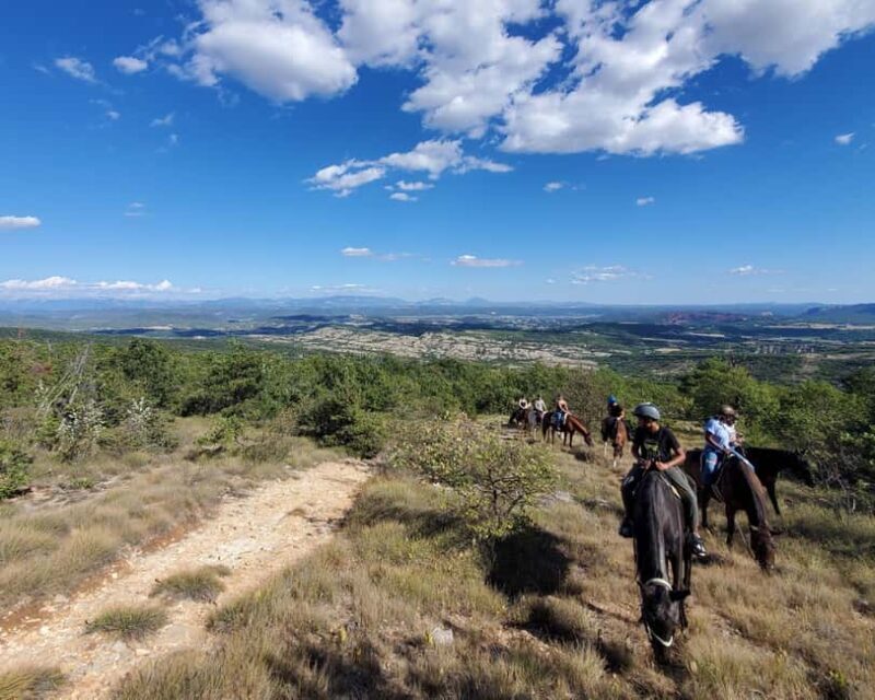 Horseback riding in Provence Luberon - Key Points