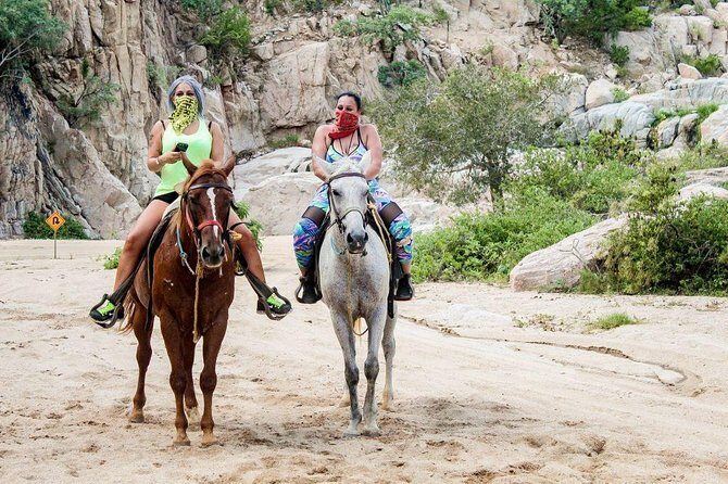Horseback Riding on The Beach and Through The Desert! - Key Points