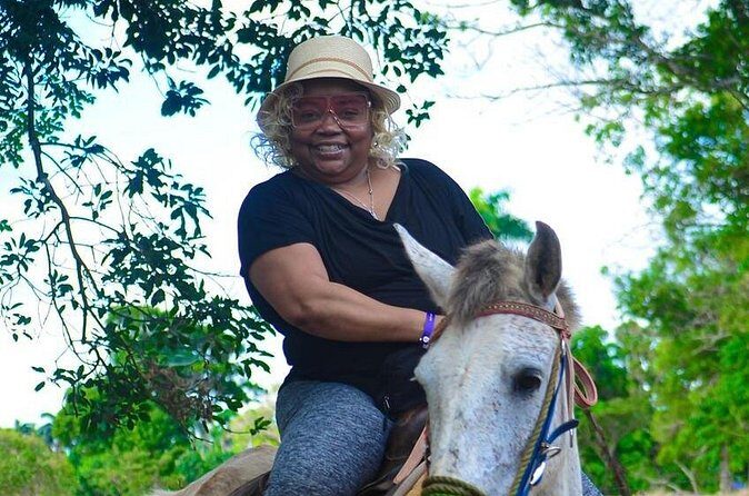 HorseBack Rinding to Macao Beach - FAQs