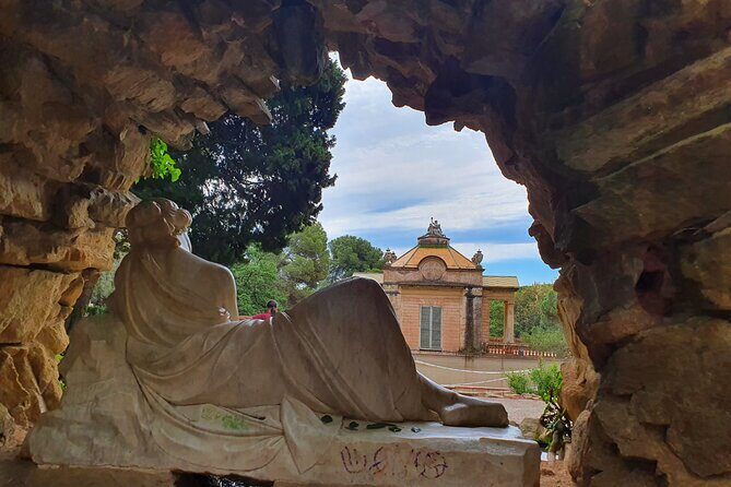 Horta Labyrinth Walking Tour in Barcelona - Who Should Consider This Tour?