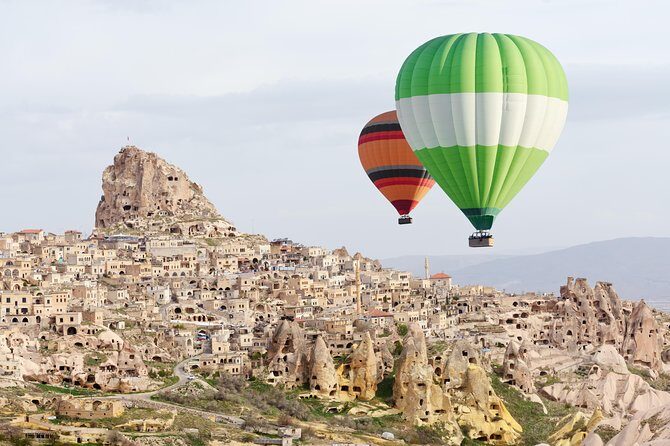 Hot Air Balloon, Best of Red and Green Guided 1-Day Tour - FAQs