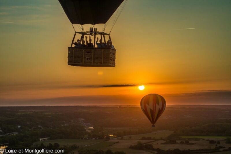 Hot Air Balloon Flight above the Castle of Chenonceau - A Sky-High Adventure Over the Château of Chenonceau