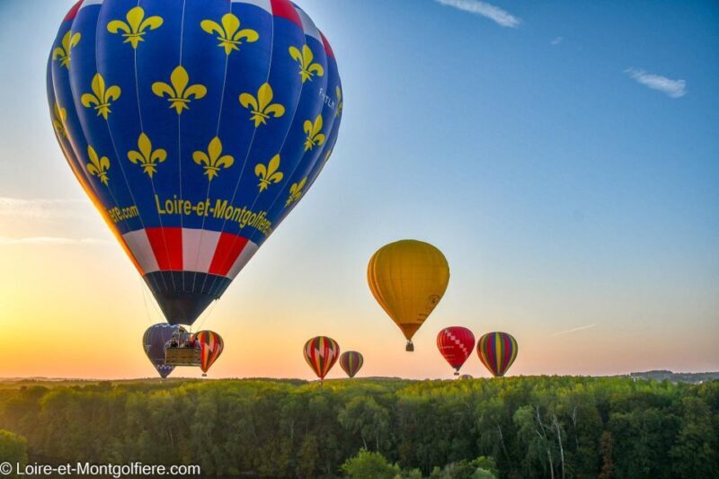 Hot Air Balloon Flight above the Castle of Chenonceau - Capturing the Moment