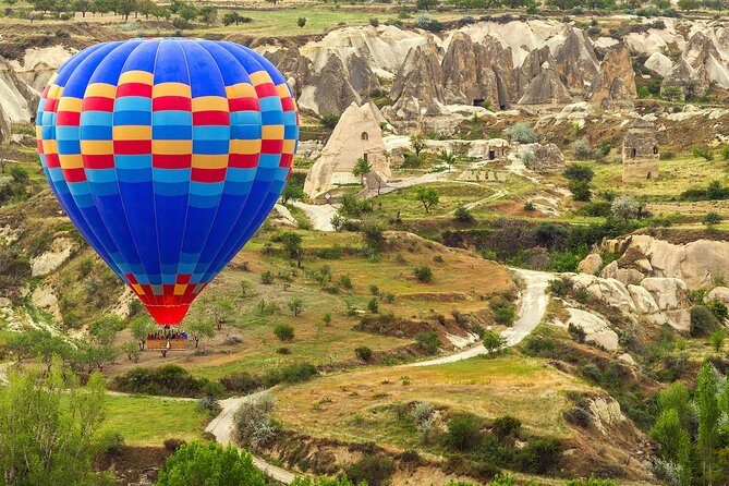Hot Air Balloon Flight Over Cappadocia - A Detailed Look at the Hot Air Balloon Tour in Cappadocia