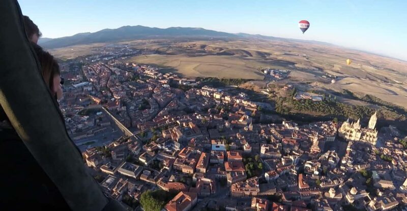 Hot air Balloon over Segovia & Hop-on&Hop-off Touristic Bus - Who Is This Tour Best For?