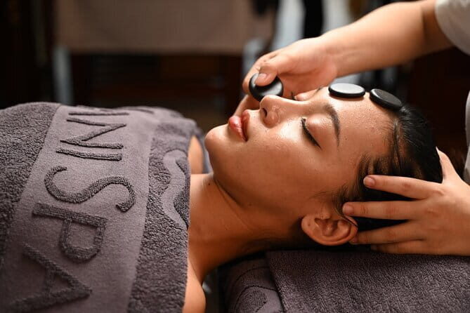 Hot Stone Massage For Full Body Blood Circulation At Da Nang - Unwind in Da Nang with a Hot Stone Full-Body Blood Circulation Massage