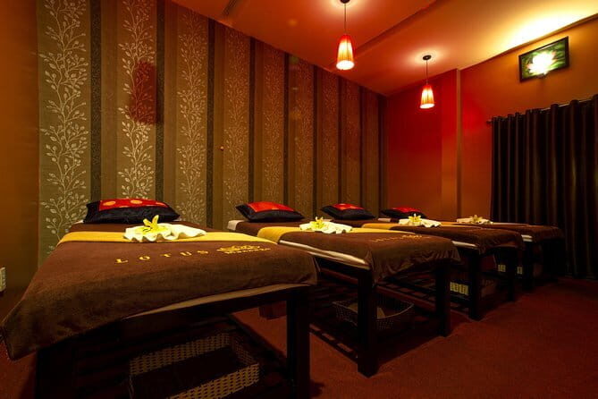 Hot Stone Massage For Full Body Blood Circulation At Da Nang - The Experience at Oani Spa